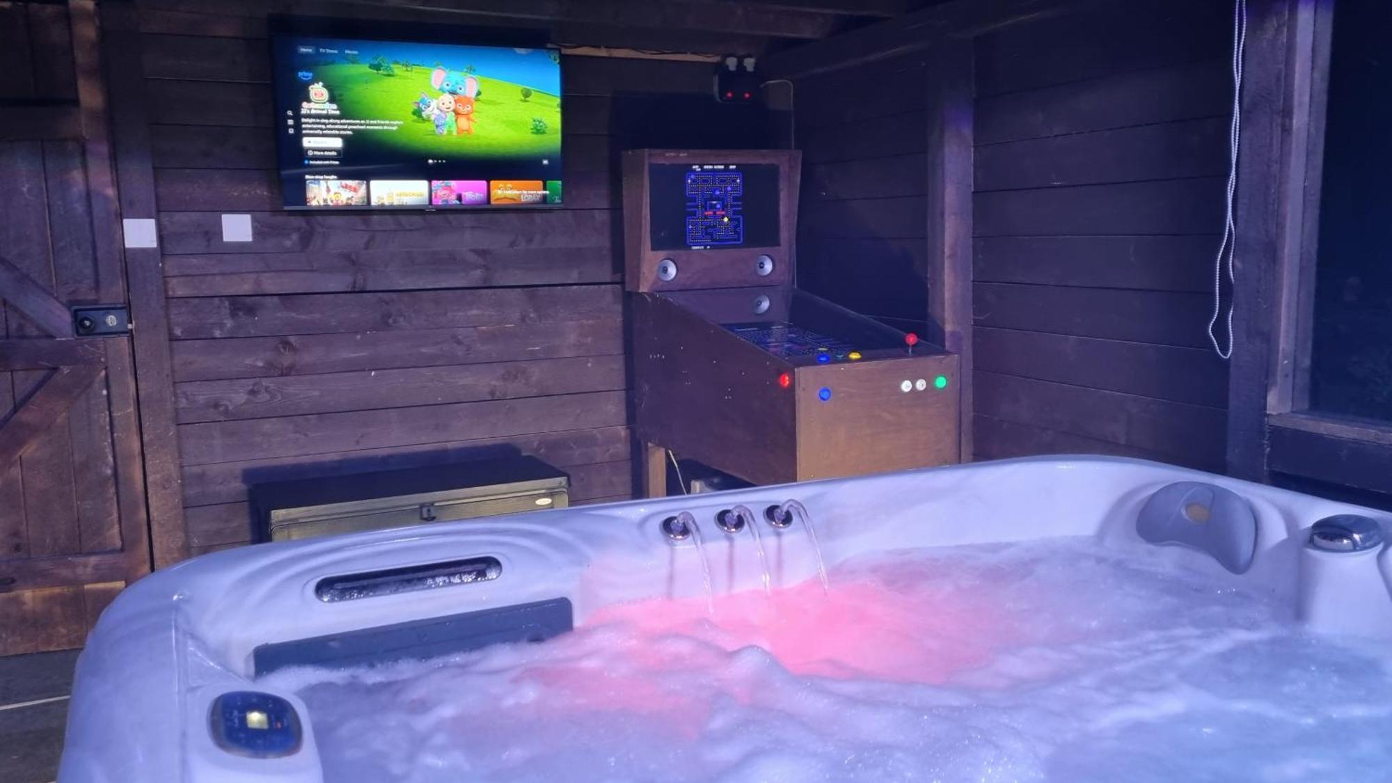 Barn Near Colne With Hot Tub Apartment *